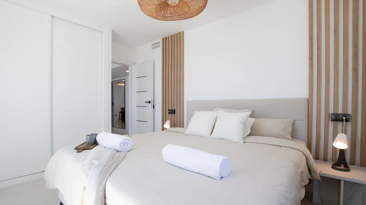 1bd892b2-a582-47ad-88e3-d02e28652952