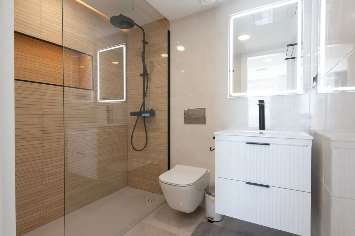 4d7926b5-aedb-4052-92a0-87414f94aaf6