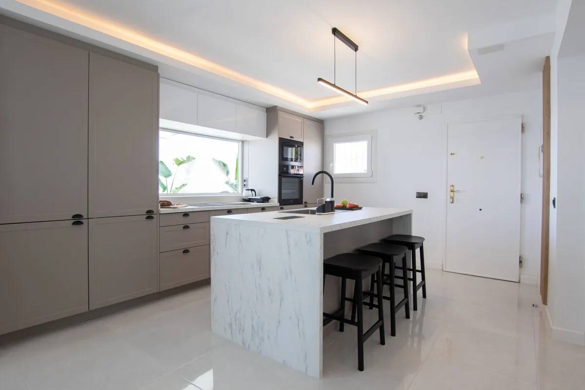 6db314d0-c076-4a14-a1b0-f629570958b8