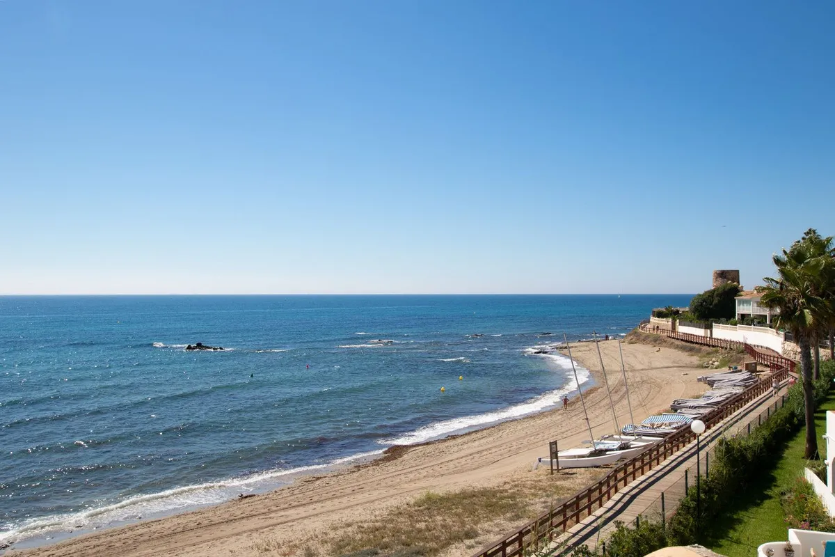 76b9eae3-68a7-42a8-927c-be09fa02027d