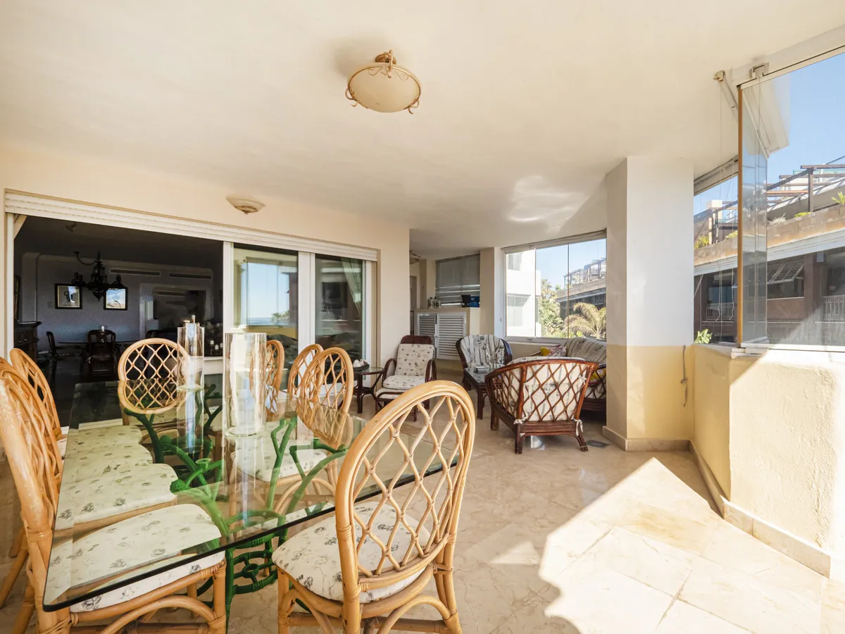 04d52a87-3d2e-4529-ae4d-4ff56c70b9f9