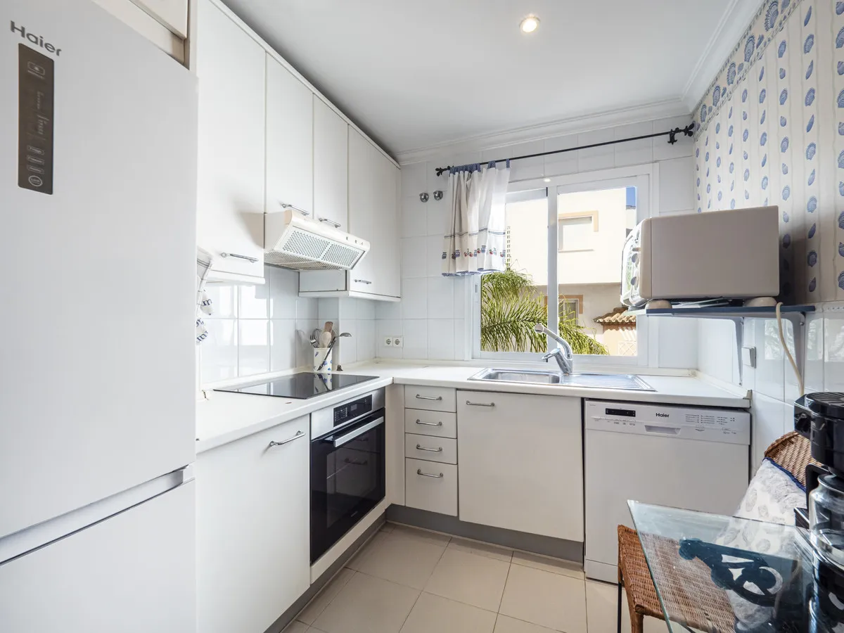 20fb27e3-e740-41e3-9bf6-58039b290cd8