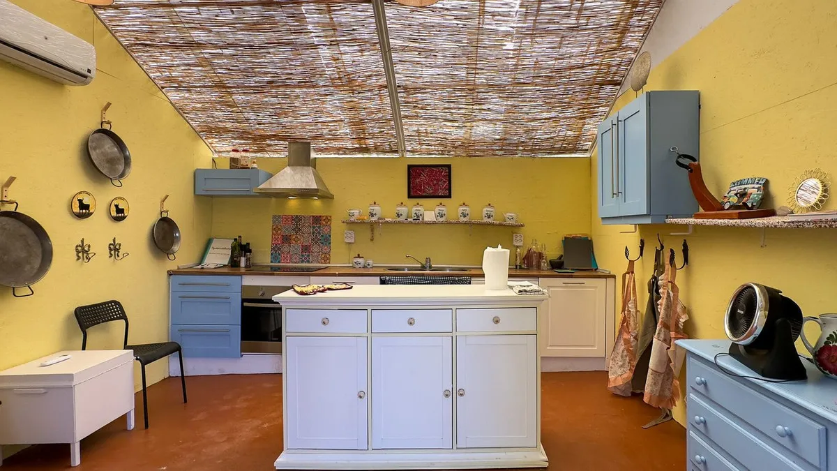 2162c7e2-d934-4fea-8dda-e91b2ae68aa1