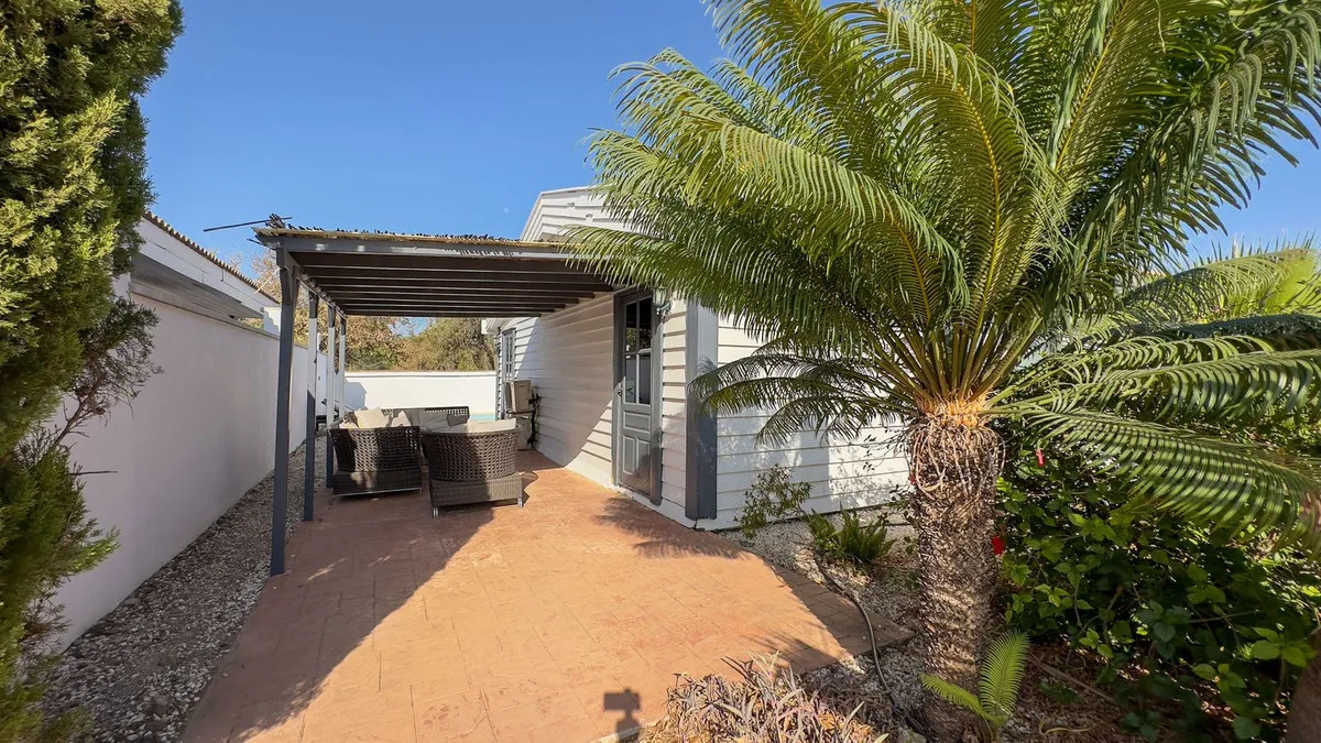 42ad98c9-ca1f-4a99-b550-3d55b1456967