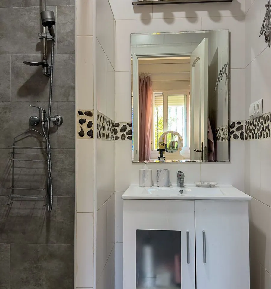 61e8ae58-7103-48f4-94c9-54b39fd7a191