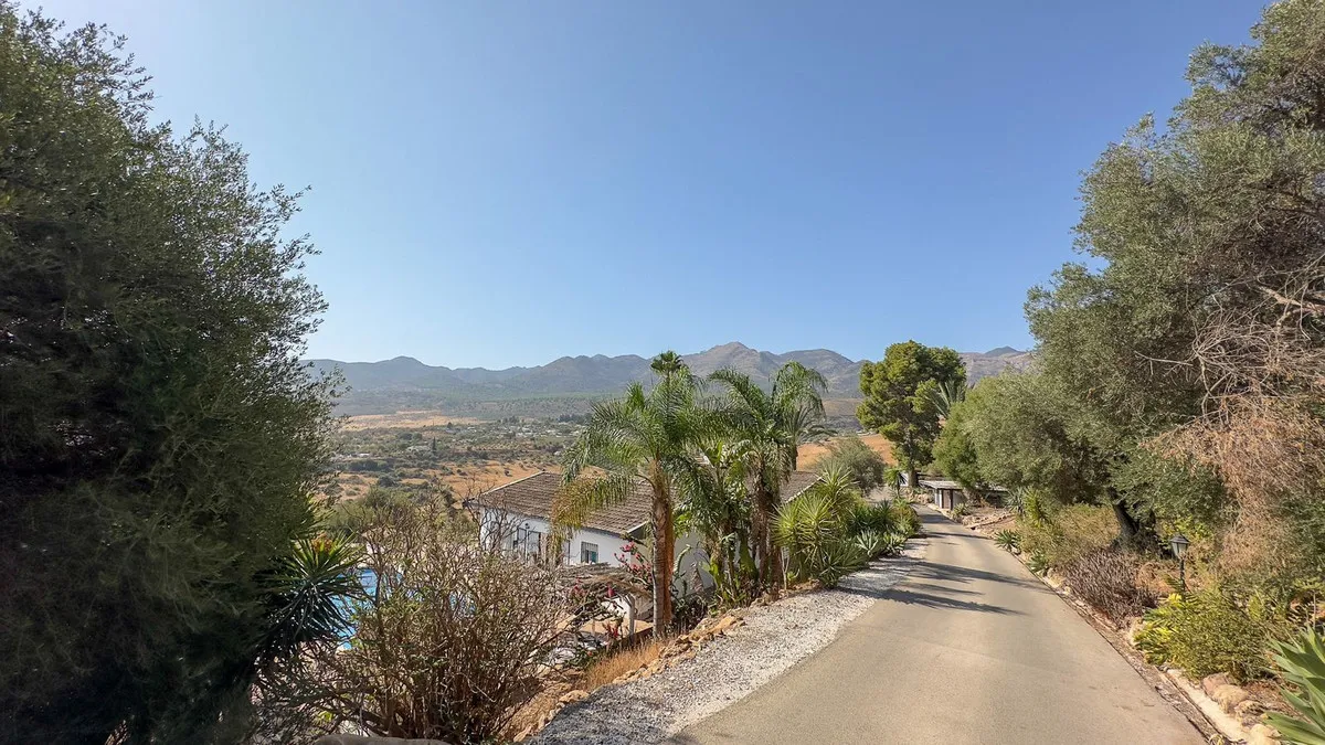 a7b9f654-9329-4db5-864d-23619cc7c25c