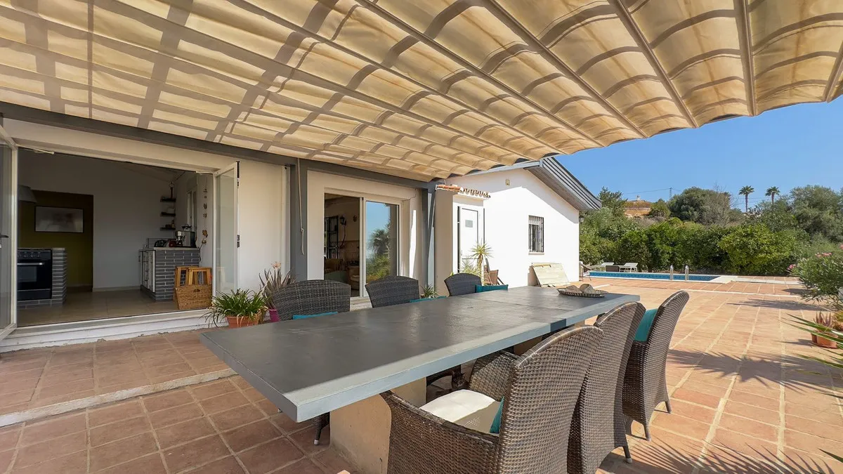 d02e4590-4beb-4853-8c61-e133655a0c8b