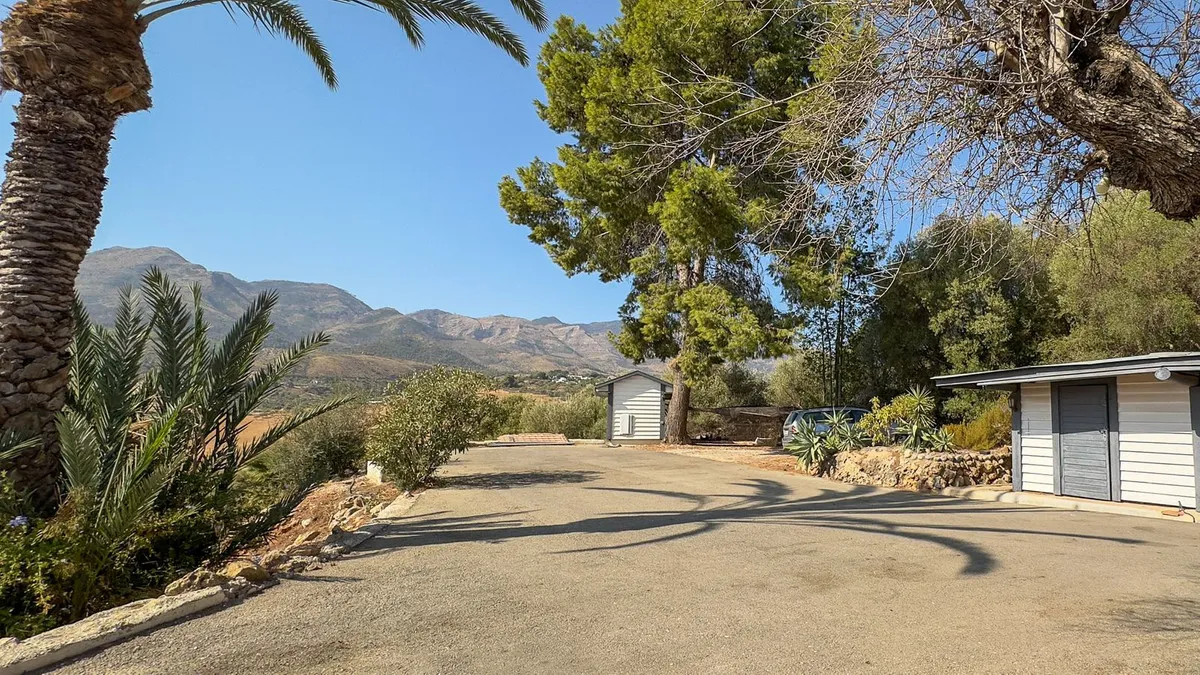 edcc68b9-d3ff-4e45-9613-553edb19a93f