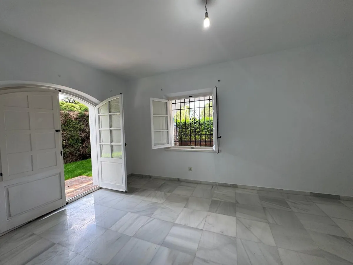 d4634b2c-2dbb-46b3-a12d-7754c41ca2c9