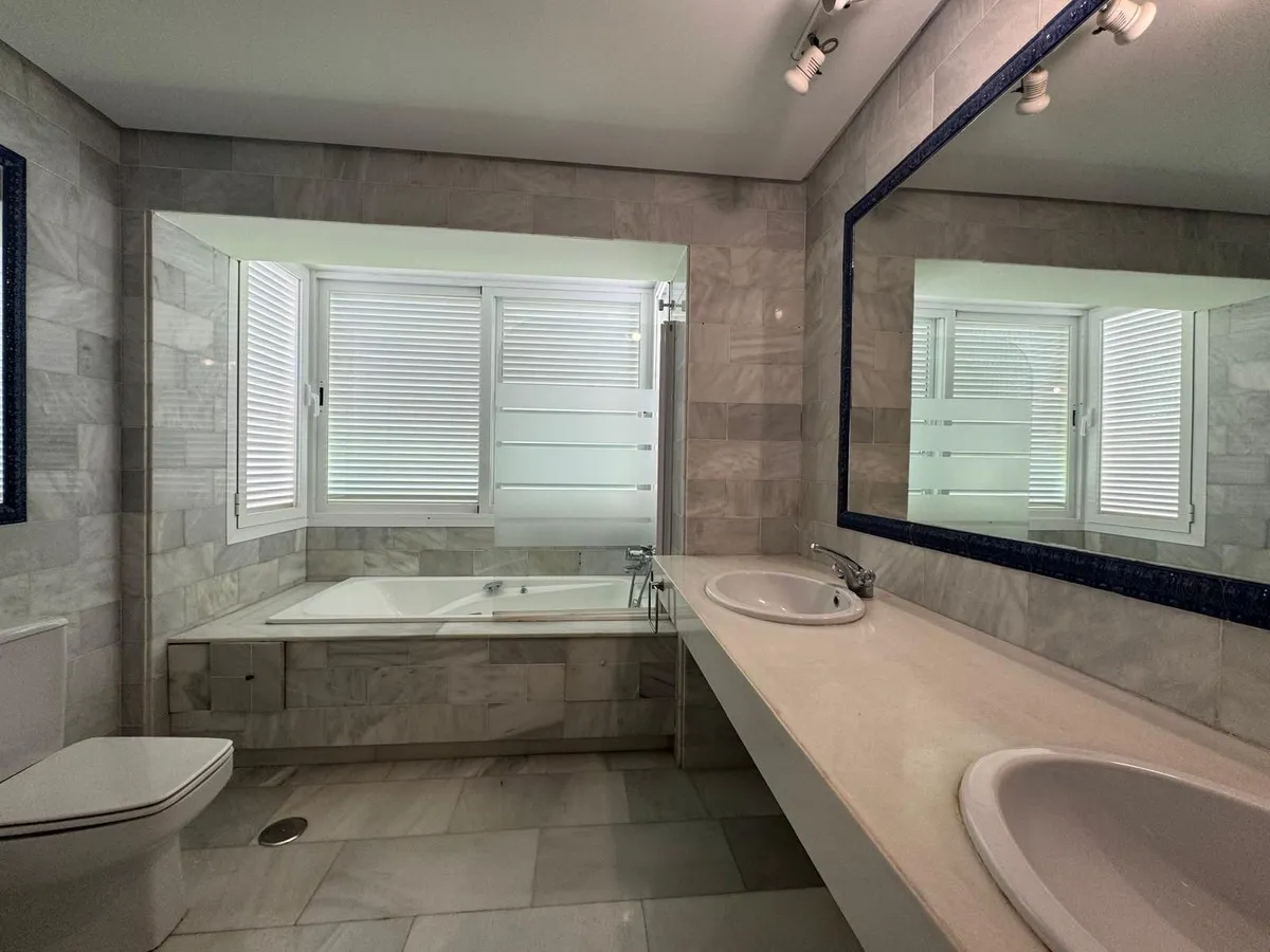 f533f1df-a846-43fe-a29a-ba553a468e89