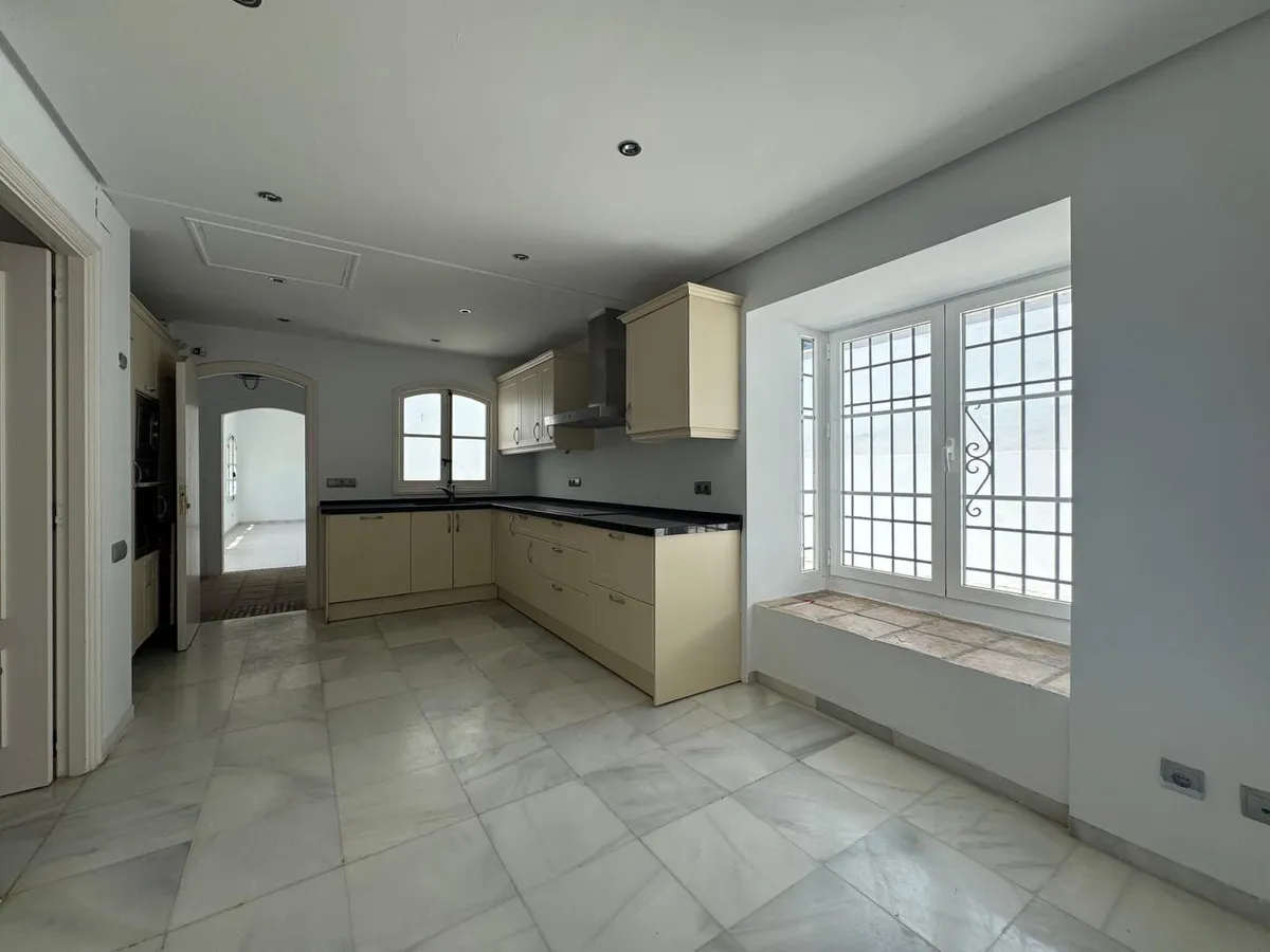 fb1ee50e-3872-484b-aa4c-bf666cb9485d