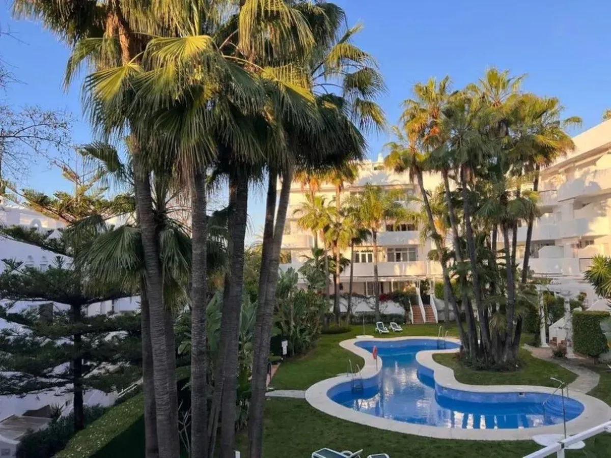 80b0734e-d09e-4091-acca-4233f6fab10b