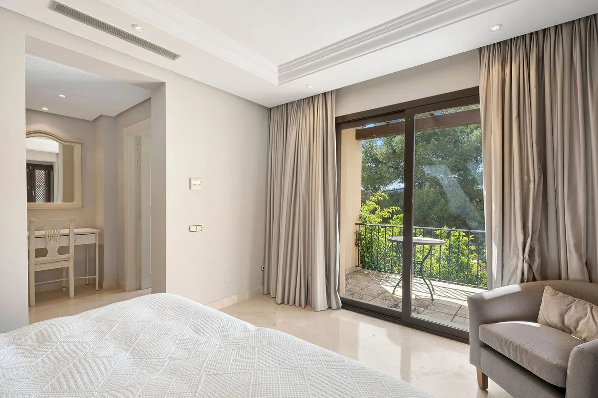 16241a28-8447-4e12-826a-24ab2a6450a1