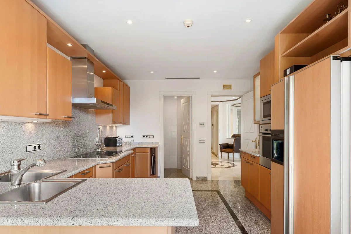 3a28b1dd-42c7-4cb9-aa4e-35615e37f563