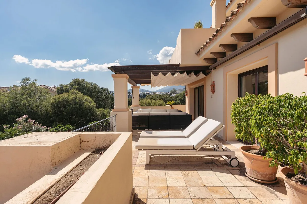 a7b7a0d5-c7d4-4b38-9d93-52d362db4b22