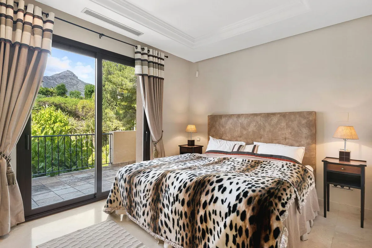 b83010ce-5d1f-4eee-8f7a-7ff1cf505395