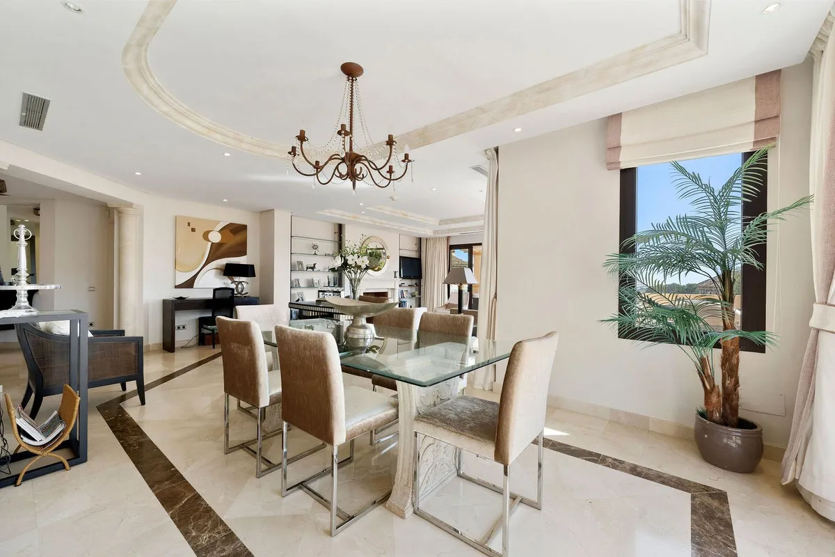 bb9fd670-93b4-45a2-b573-d8778376473b