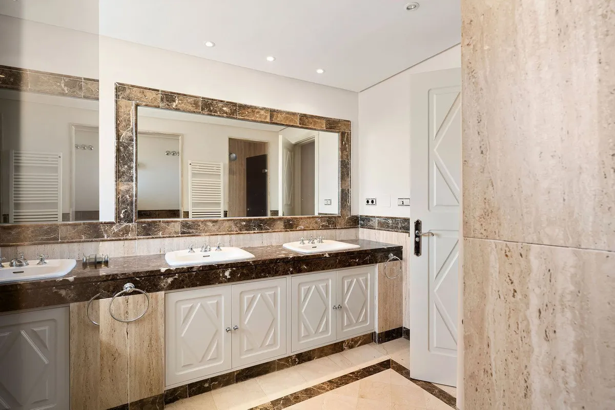 ff63d263-b70f-4207-9e20-f87d21742b17