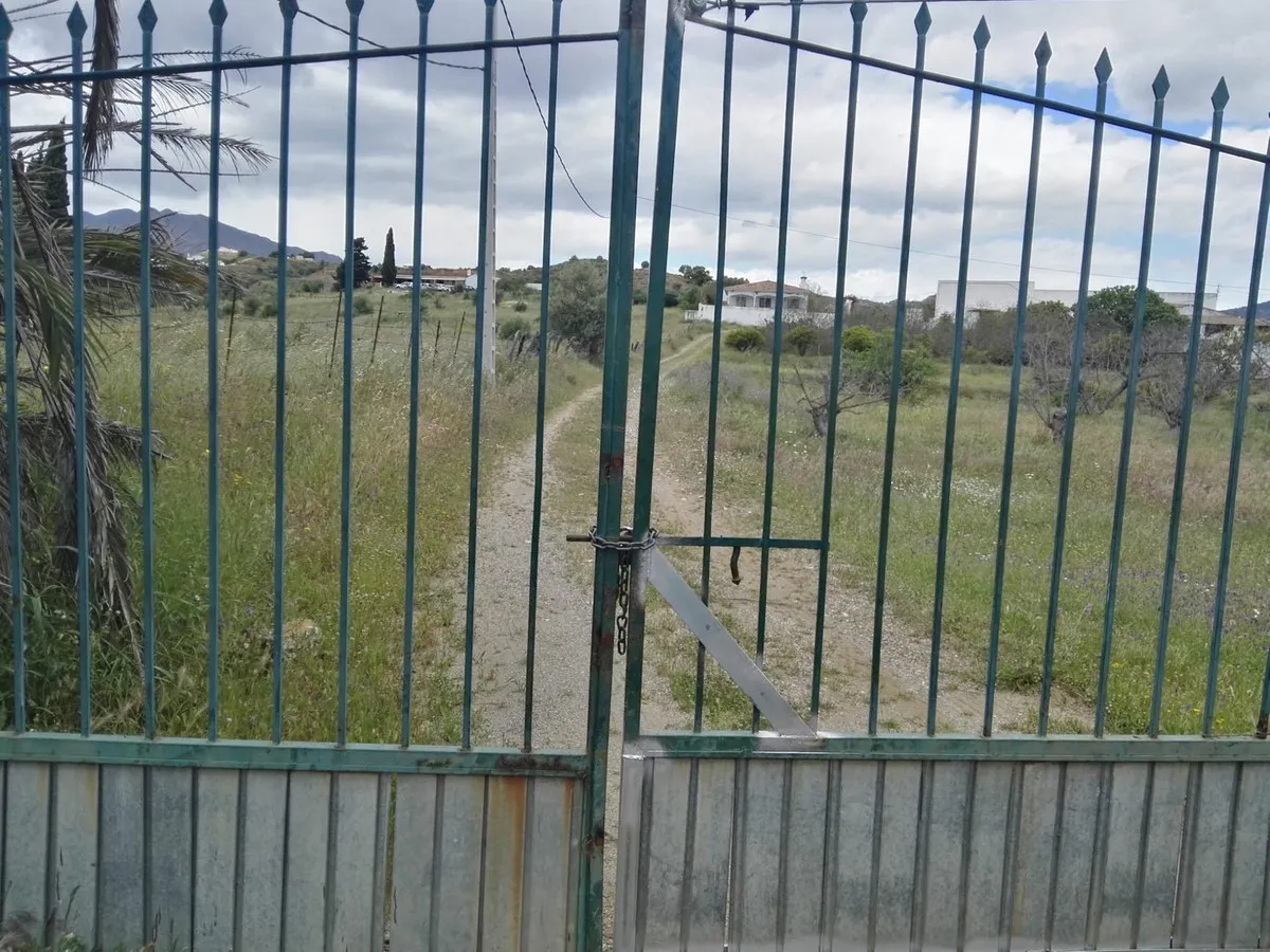 4a2c8c1a-5e0c-4b94-9e0a-40264bf2838f