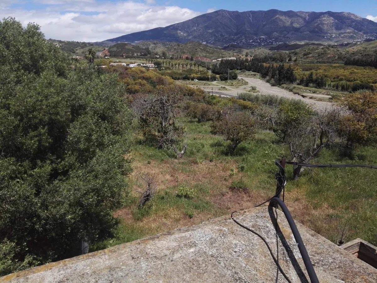 b6c9c579-b8ed-4868-8b3e-526423ea6576