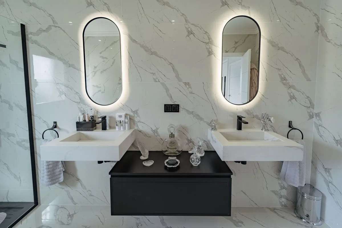 1da8971f-6dd0-431c-9e30-803f80aaadc6