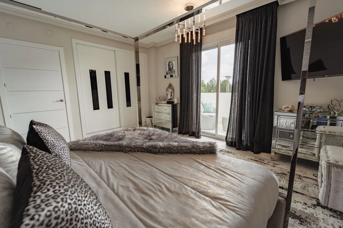 33ed0947-ecd6-40f4-9664-2794083167ca