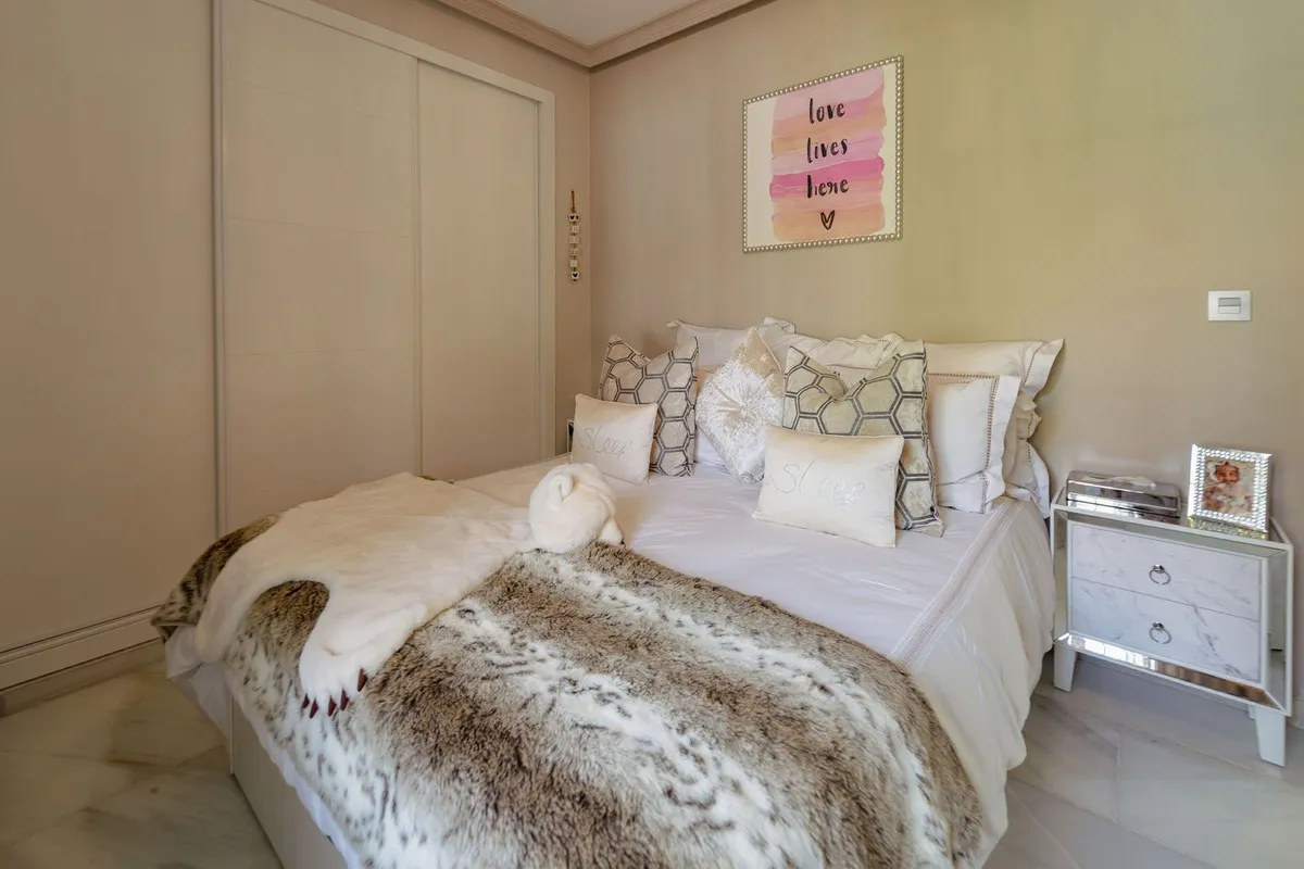 a25db85d-269d-4286-a4f8-1b1d87024b78