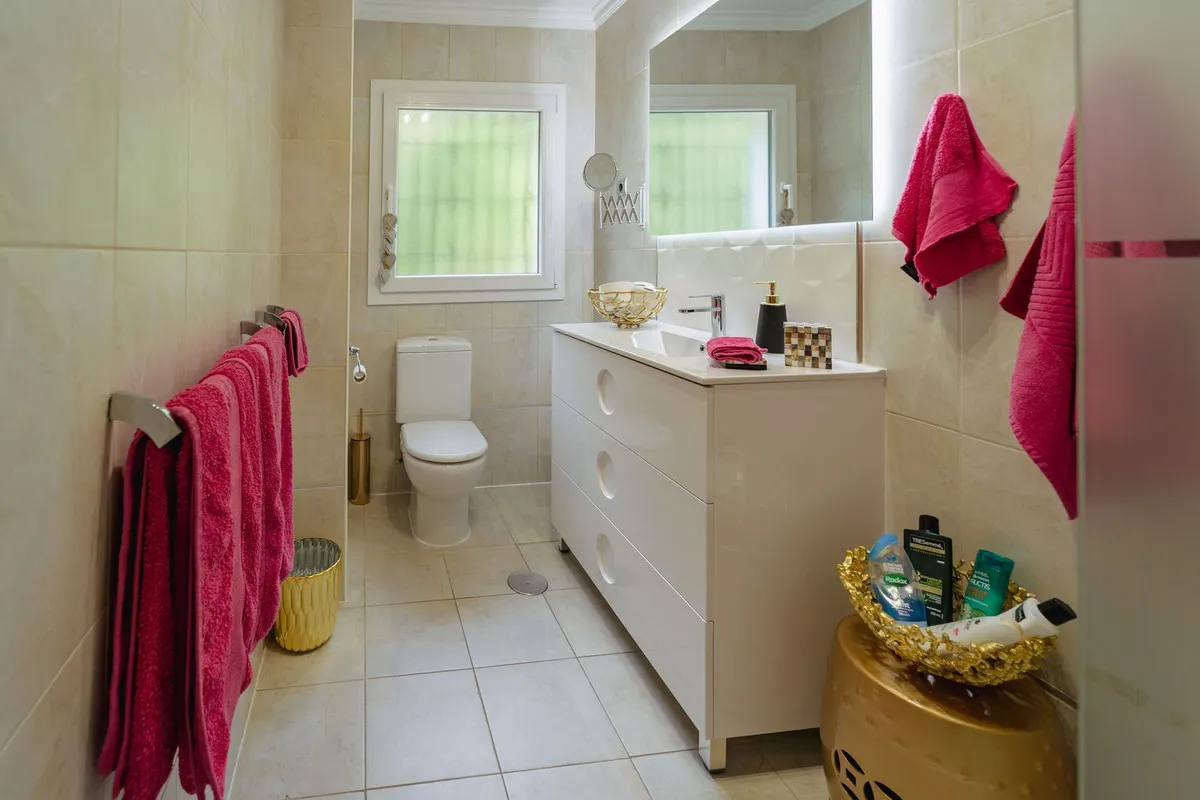 e230736c-f1a6-4a1e-962e-2bc2f61c01c3