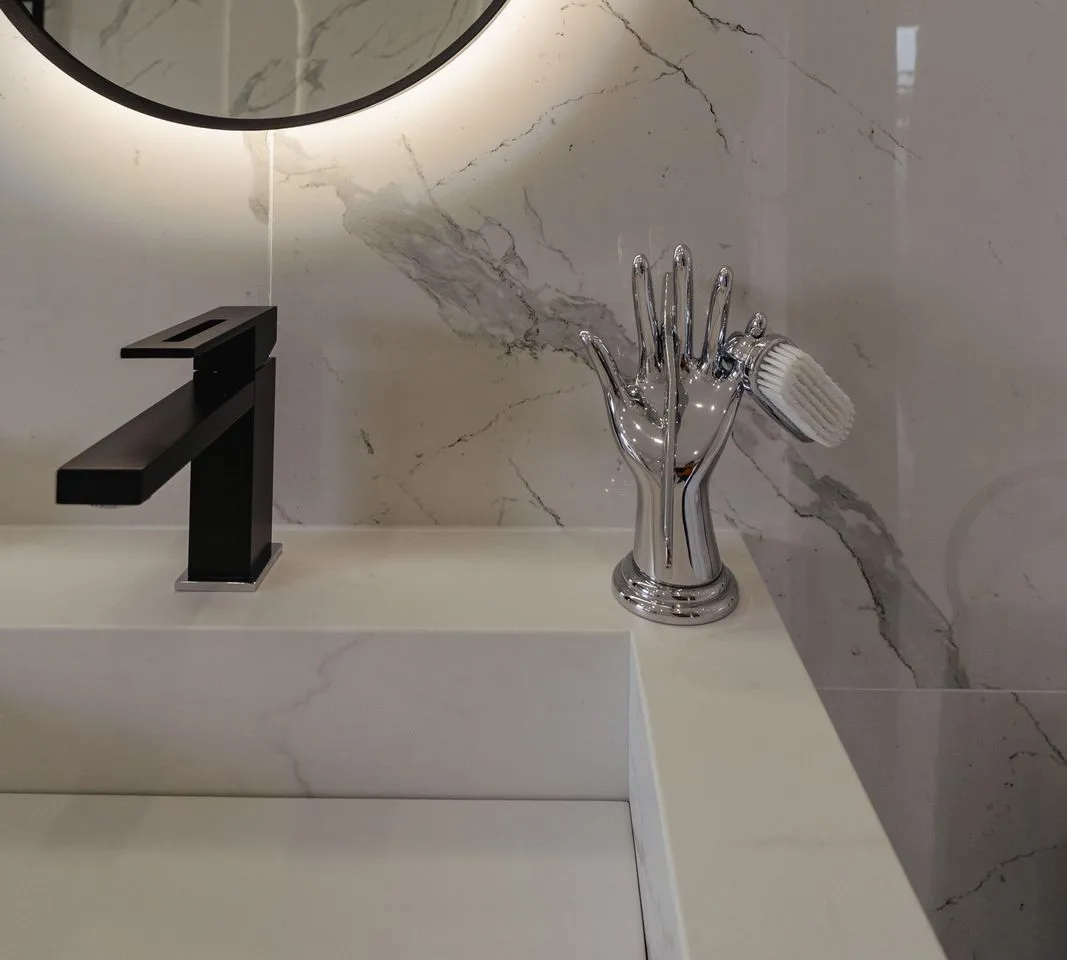 efb158b2-6eca-48b5-b37c-c77e9a6c6739