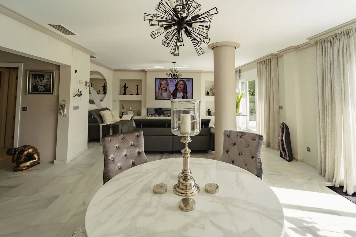 f33ada7a-7f26-4949-b2d9-7341cccb2ddb