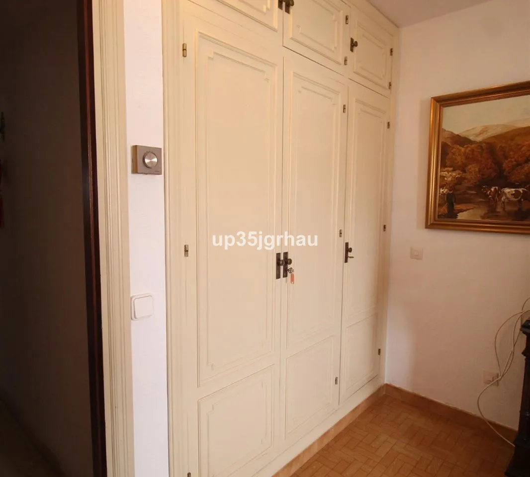 b7a71322-5224-40ad-9f76-591dd73e8182