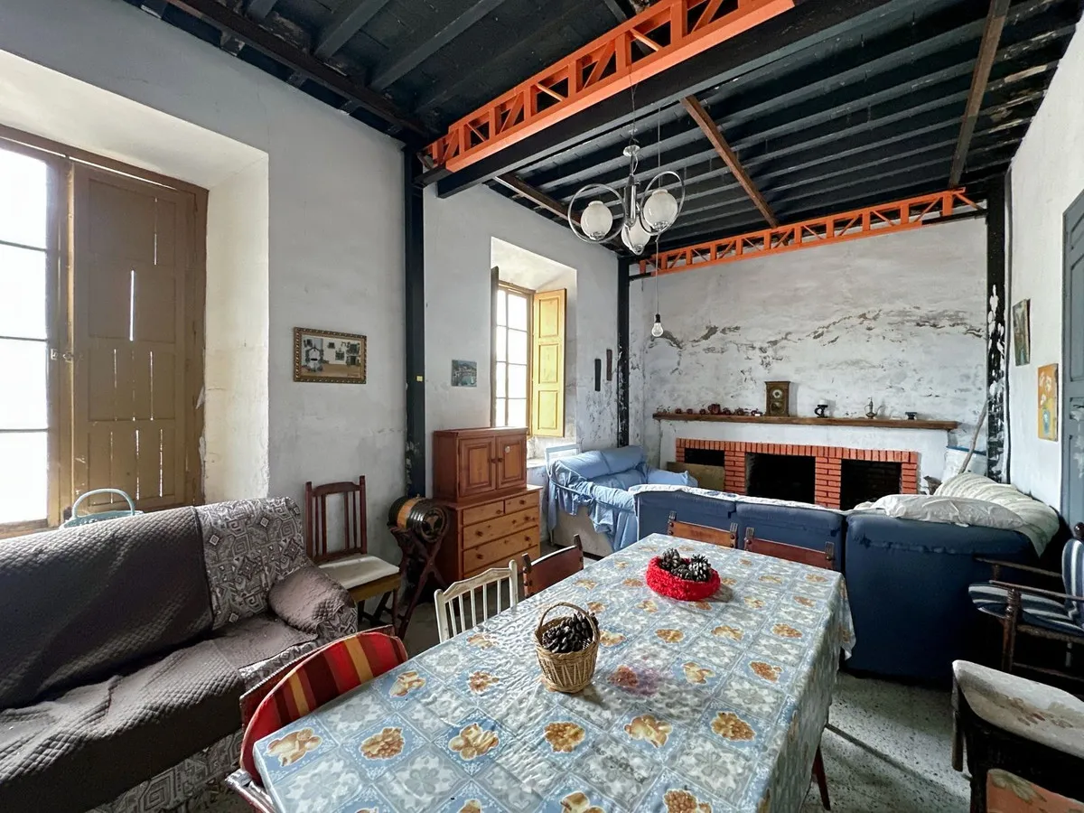 7a865721-6d66-4dbf-9921-1cd8e5f2c275