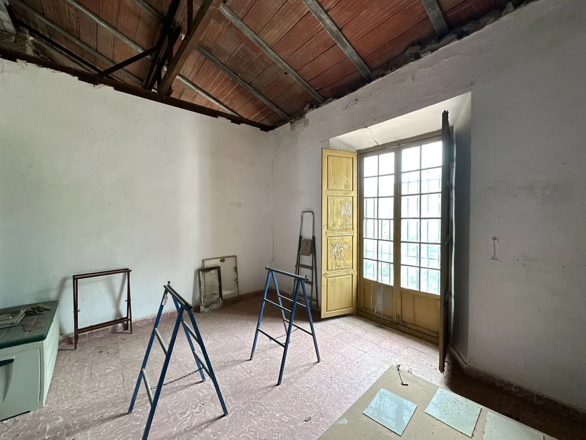 9c465851-5131-4d63-9cff-eaf37d1e5180