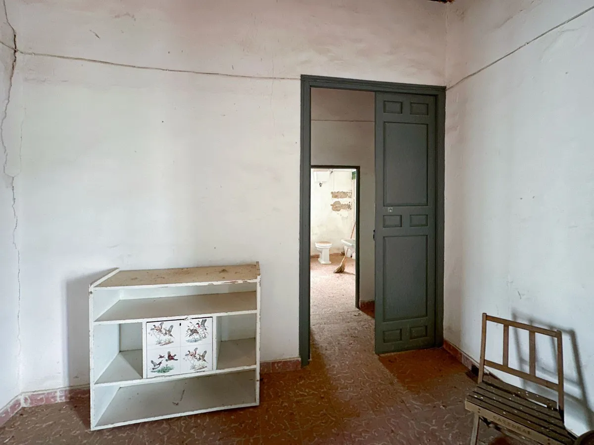 e806b4b4-999e-45eb-a190-a2d8f2d426f8