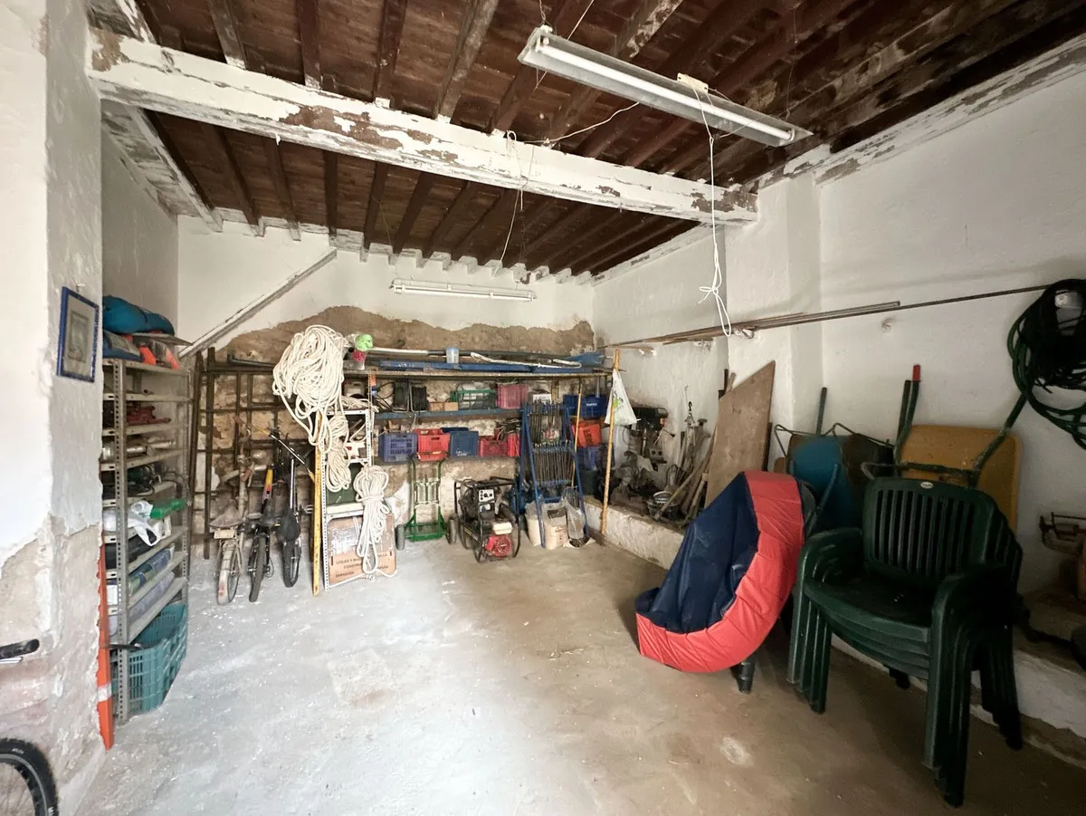 fd27997e-d487-496c-b508-c442dc37b9d8