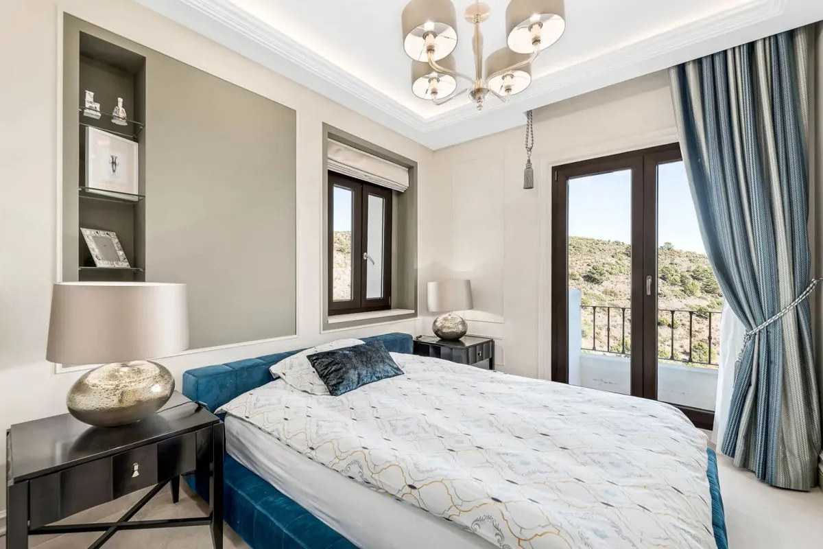 00bd1407-a36a-42bd-9104-9d5063ff1c96