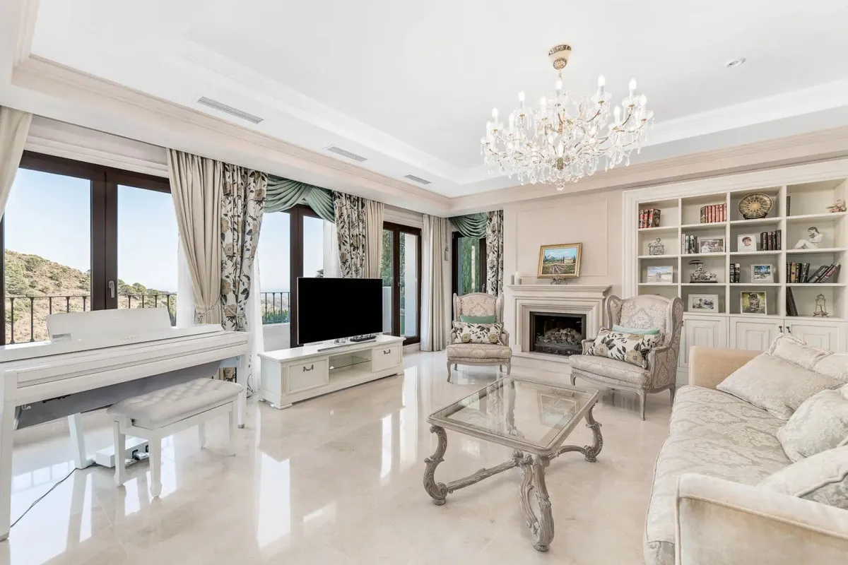 13aac21b-65ff-4e5d-b301-3c44f0d7c77f