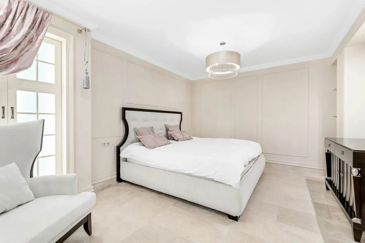 22435e47-5d58-4b84-9d0a-aea837d91a98