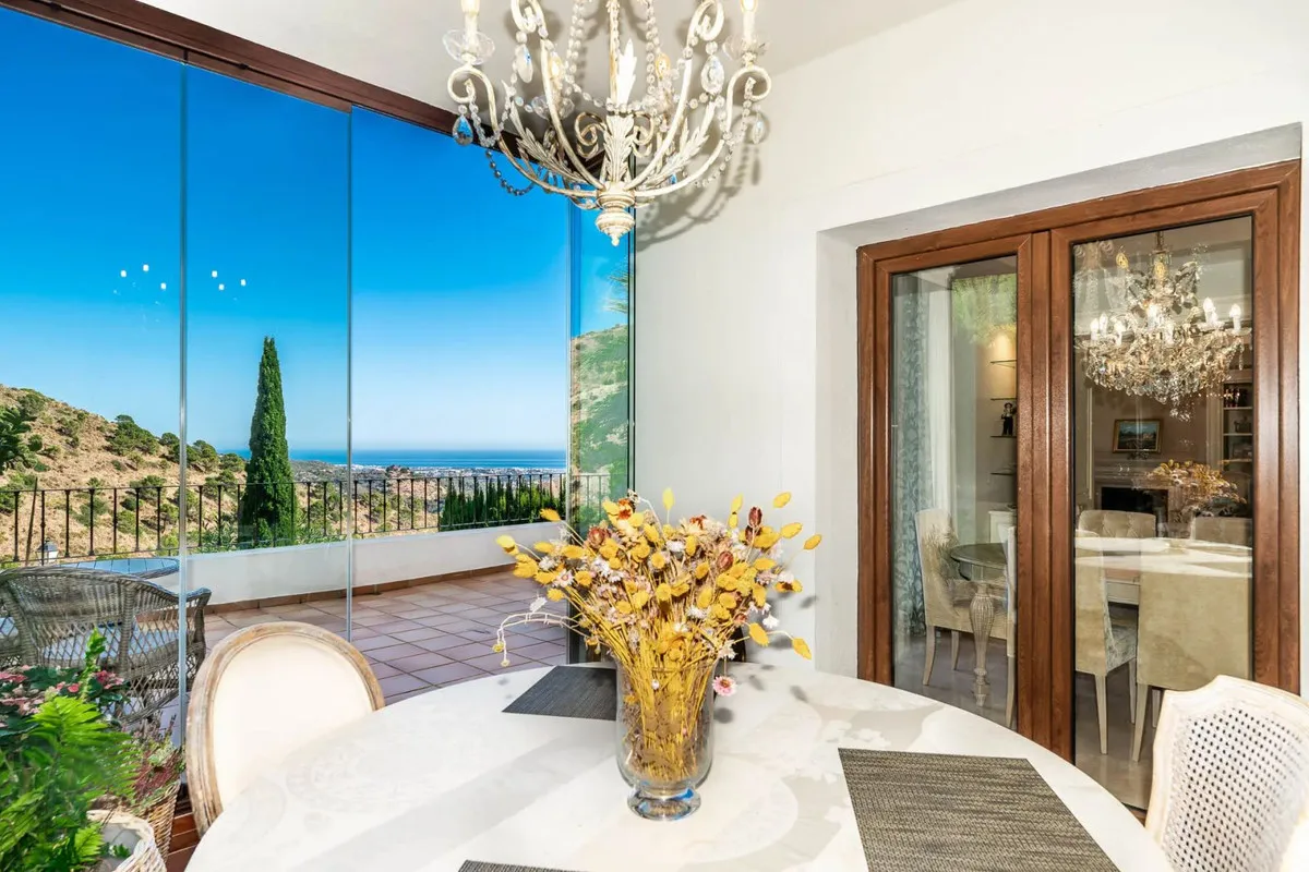 8f7dc869-f4d3-470c-90e2-75e34279c6a7