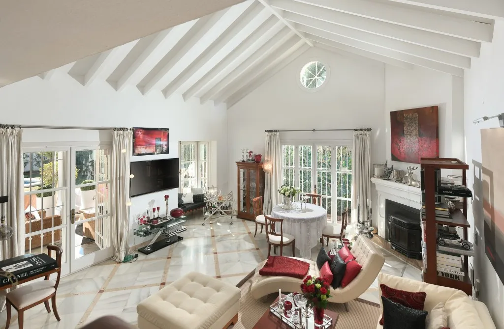 3c88127b-d2e5-48eb-a45d-a825850da186