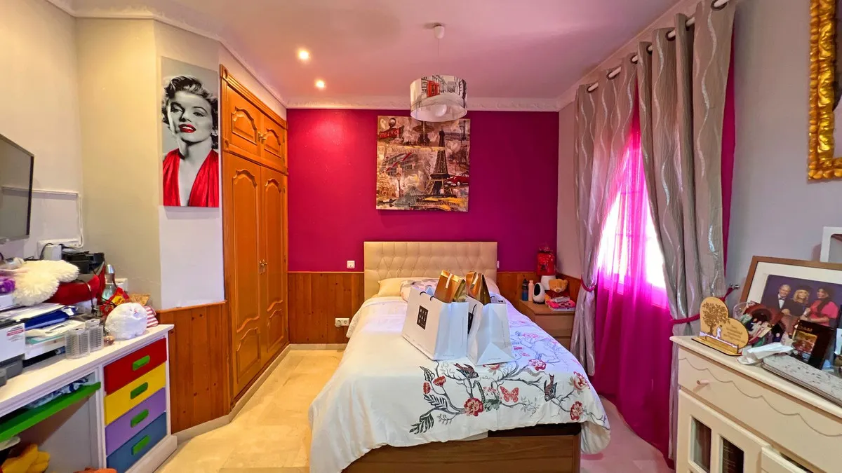 33184a7a-cf75-4313-b503-3dff2da835fc