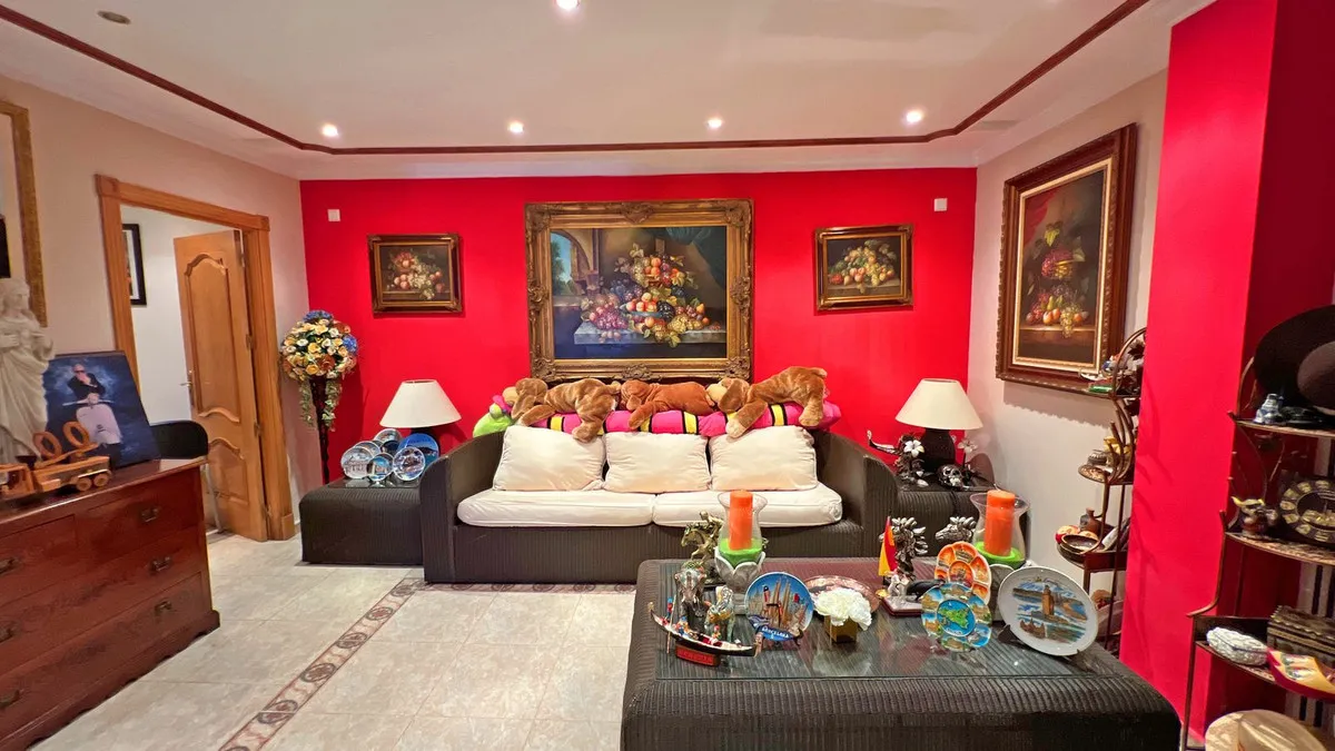 876ee2c7-e6fc-4c17-aba4-71a49298425c