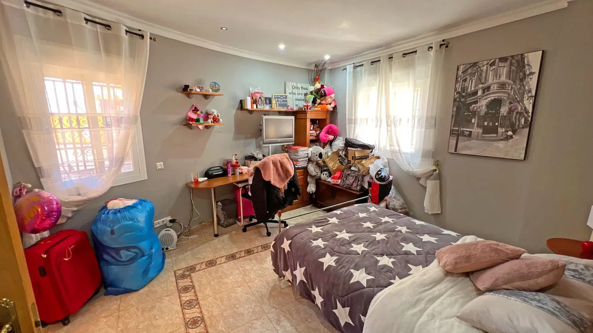 8db2e3bb-9c53-4af8-827a-e4704bf77112