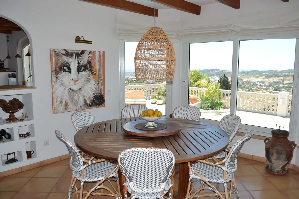 1b3b3ecf-bd80-4836-92d0-0e3b6a89713d