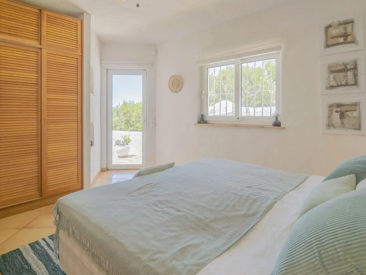 5b54870f-54c0-4290-b126-379f3454f9dd