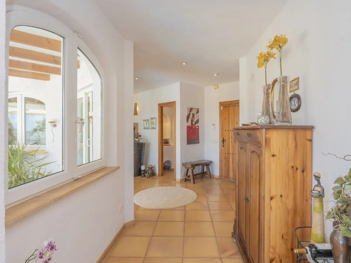 899edd59-8c7a-4c5d-8c68-2f183578b5bb