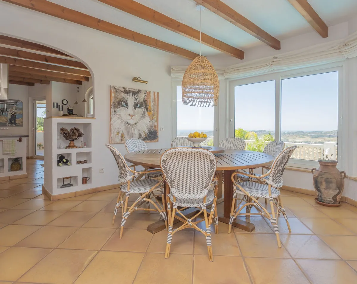 b40a3de4-41b4-4b22-a26c-c62344654bf9