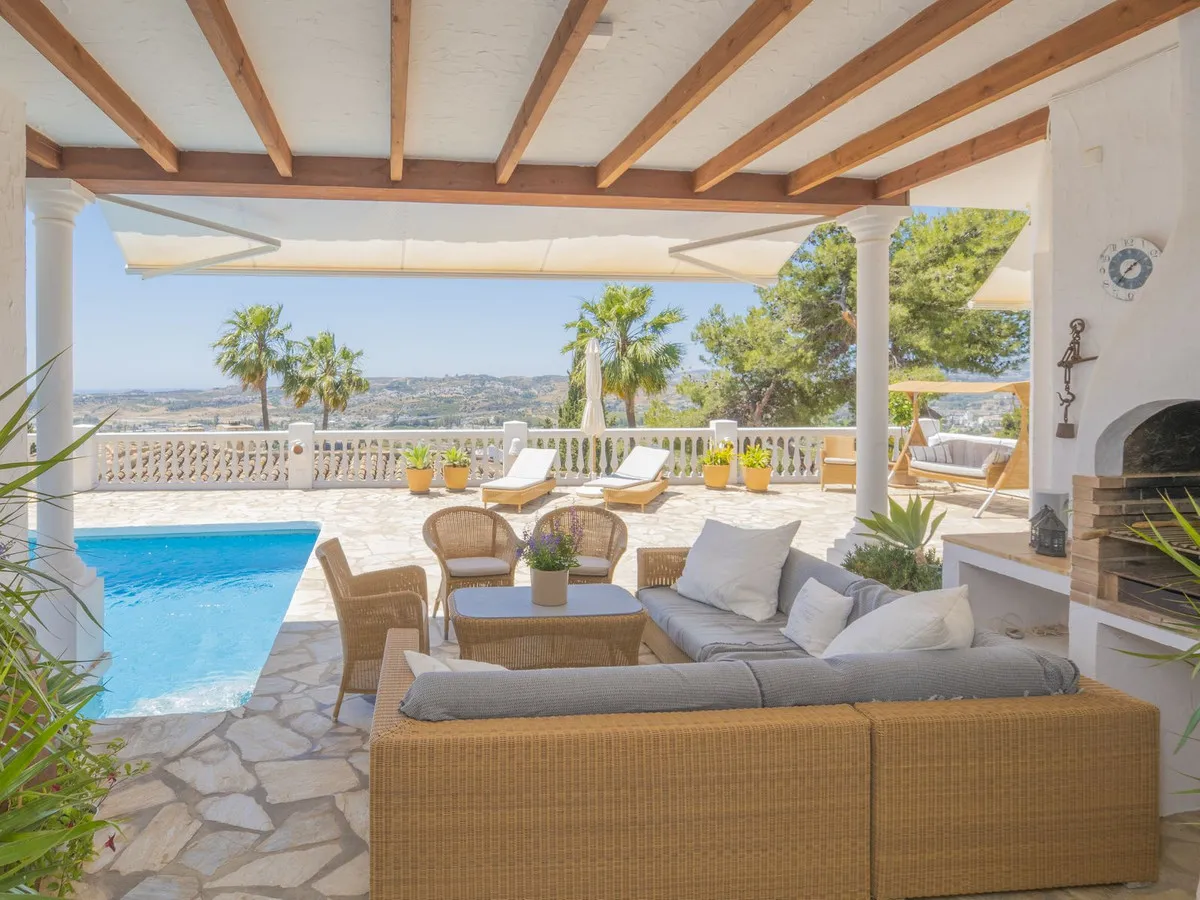 d1a93367-dd9d-434f-99ea-38bebd534d3e