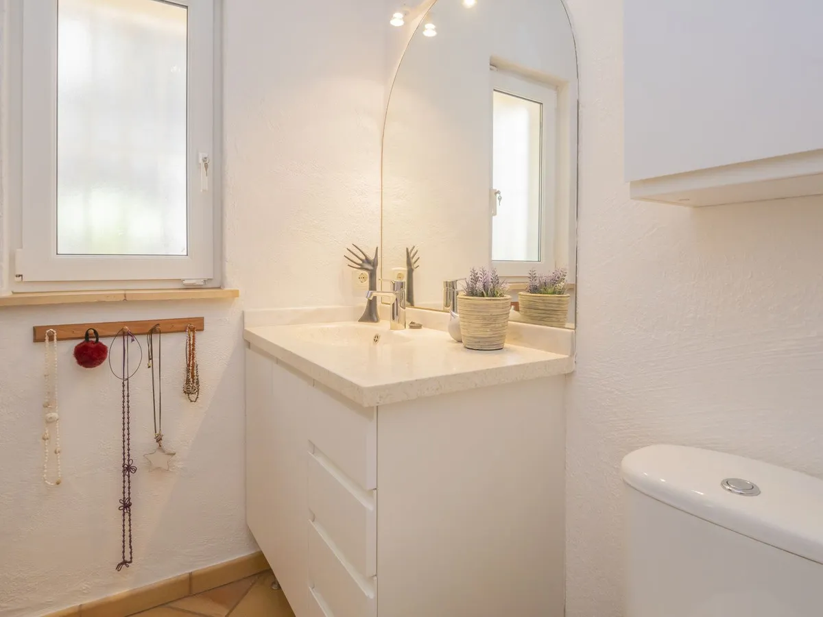 f68cc721-1fb6-4156-85ba-6af94b8ecc12