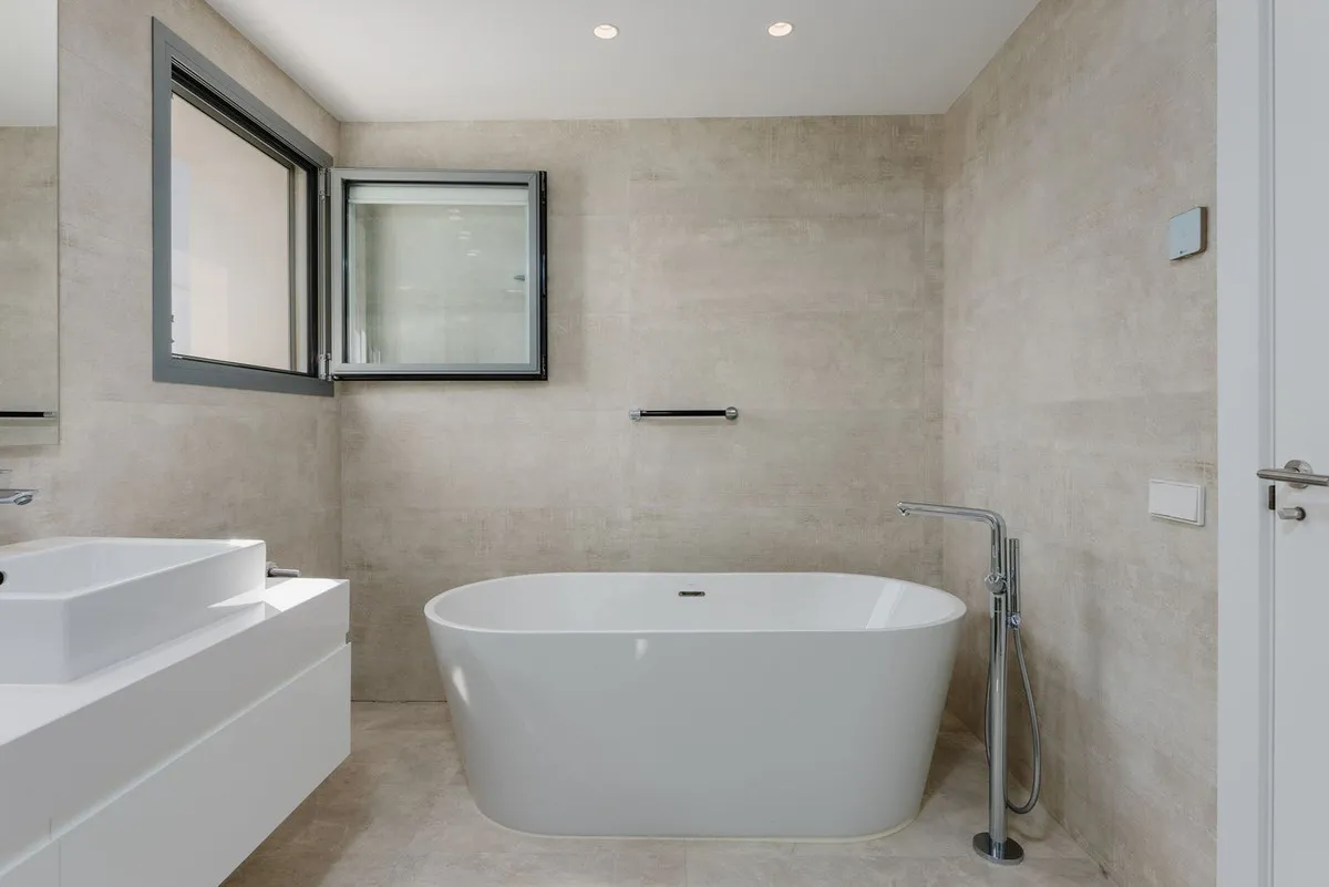 6a7c2cf7-9444-4adb-87ff-3fc568fcc518